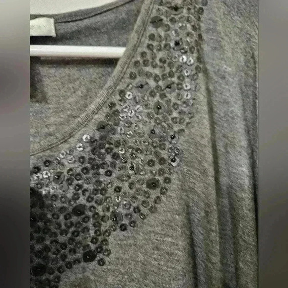 NWT! Design history gray blouse! - Picture 5 of 6